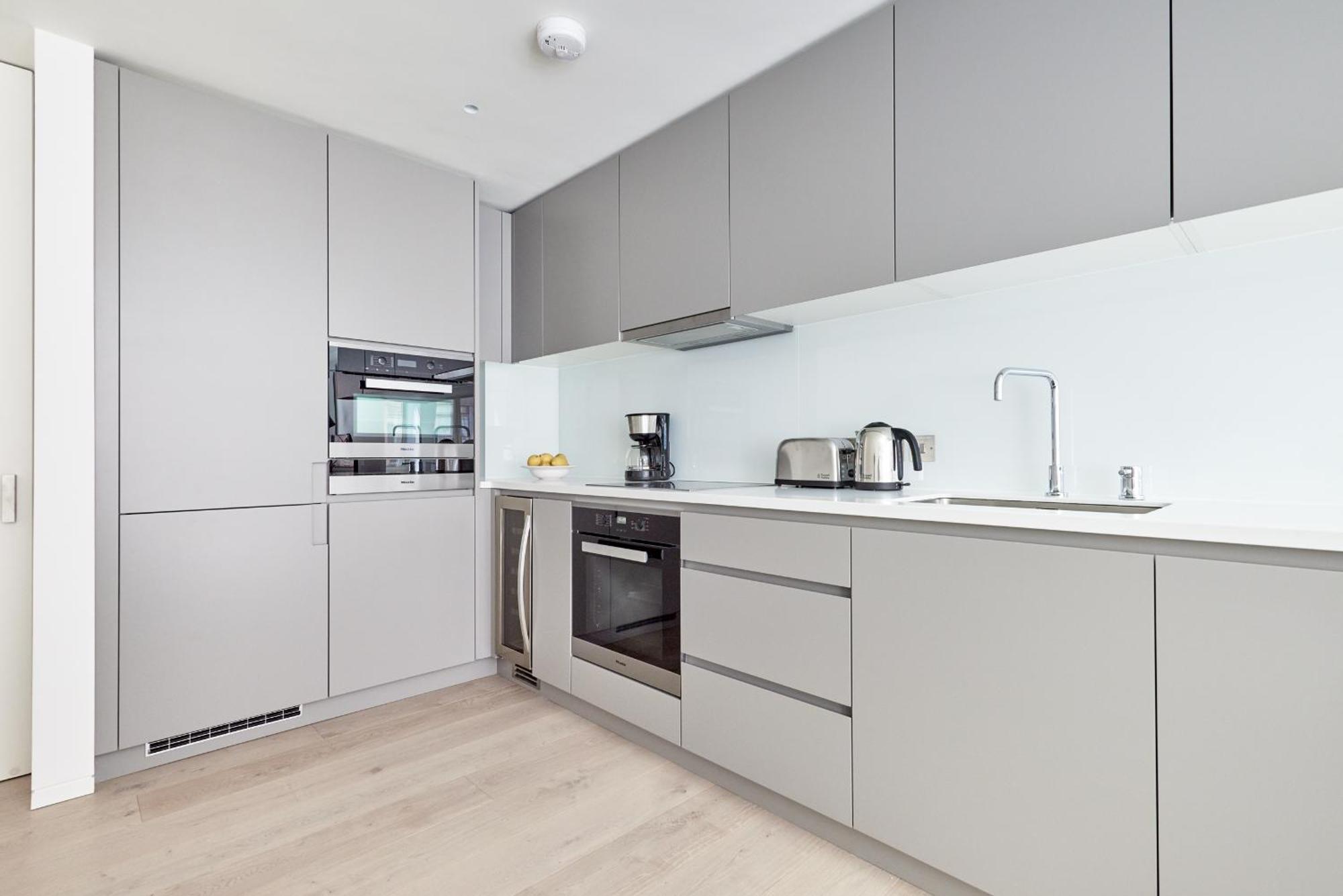 Sonder Oxford Circus Aparthotel ลอนดอน ภายนอก รูปภาพ